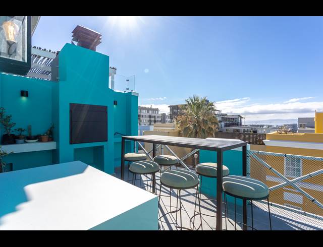 2 BEDROOM HOUSE RENTED IN DE WATERKANT